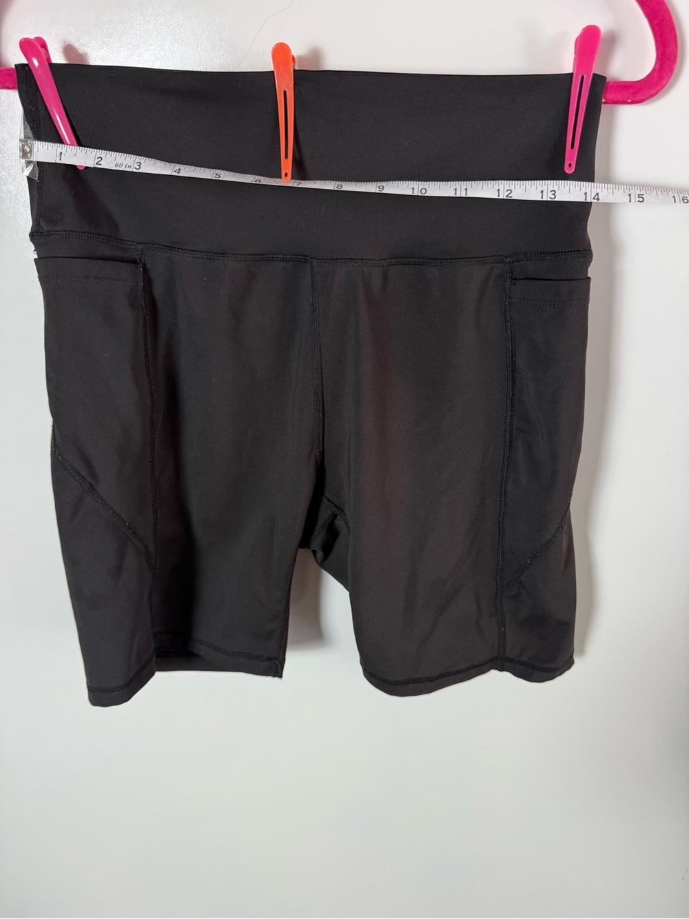 Love Tree Black High Waisted Biker Shorts Women’s Large Athletic Yoga Pockets - Picture 3 of 5